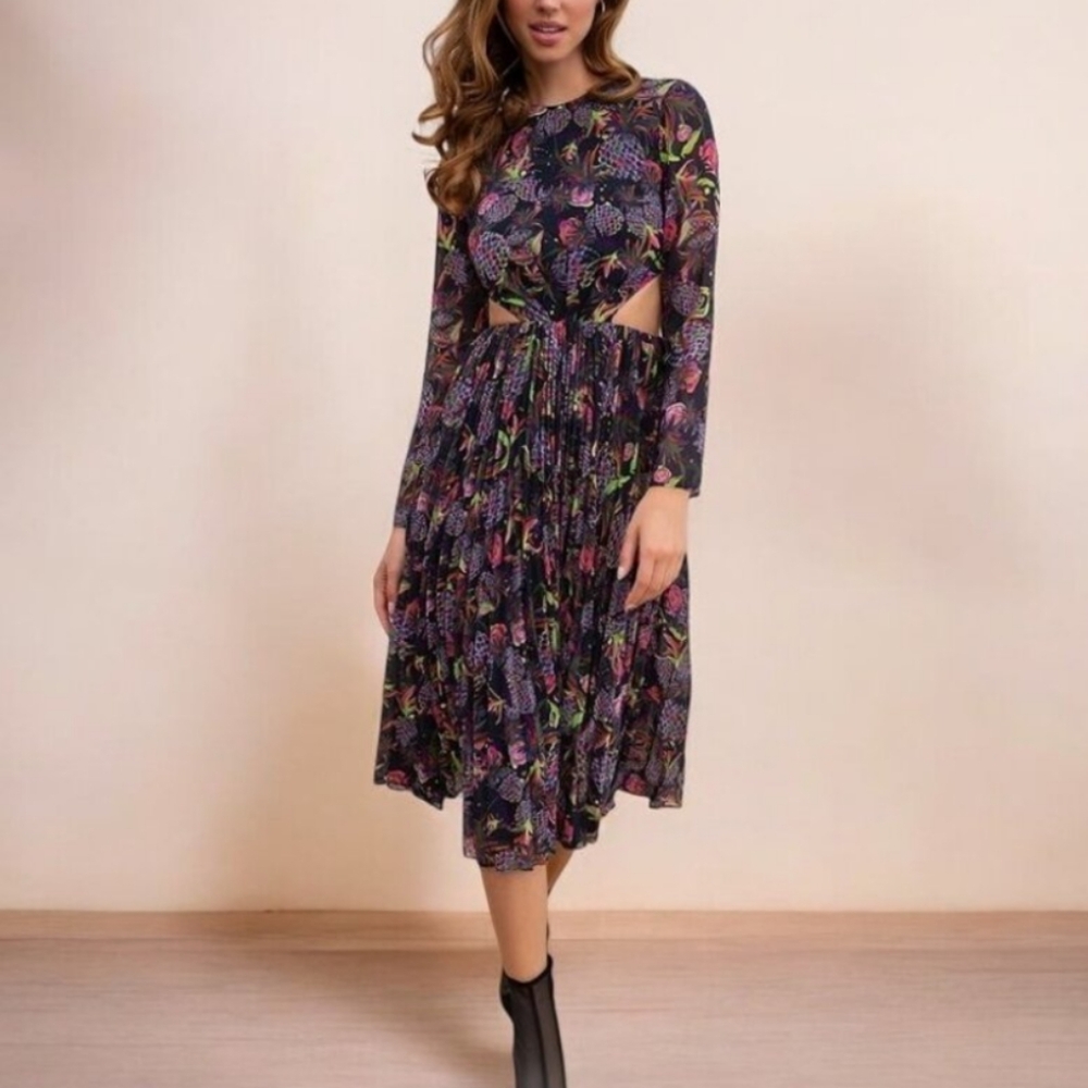 Fame and Partners Multicolor Floral Dress